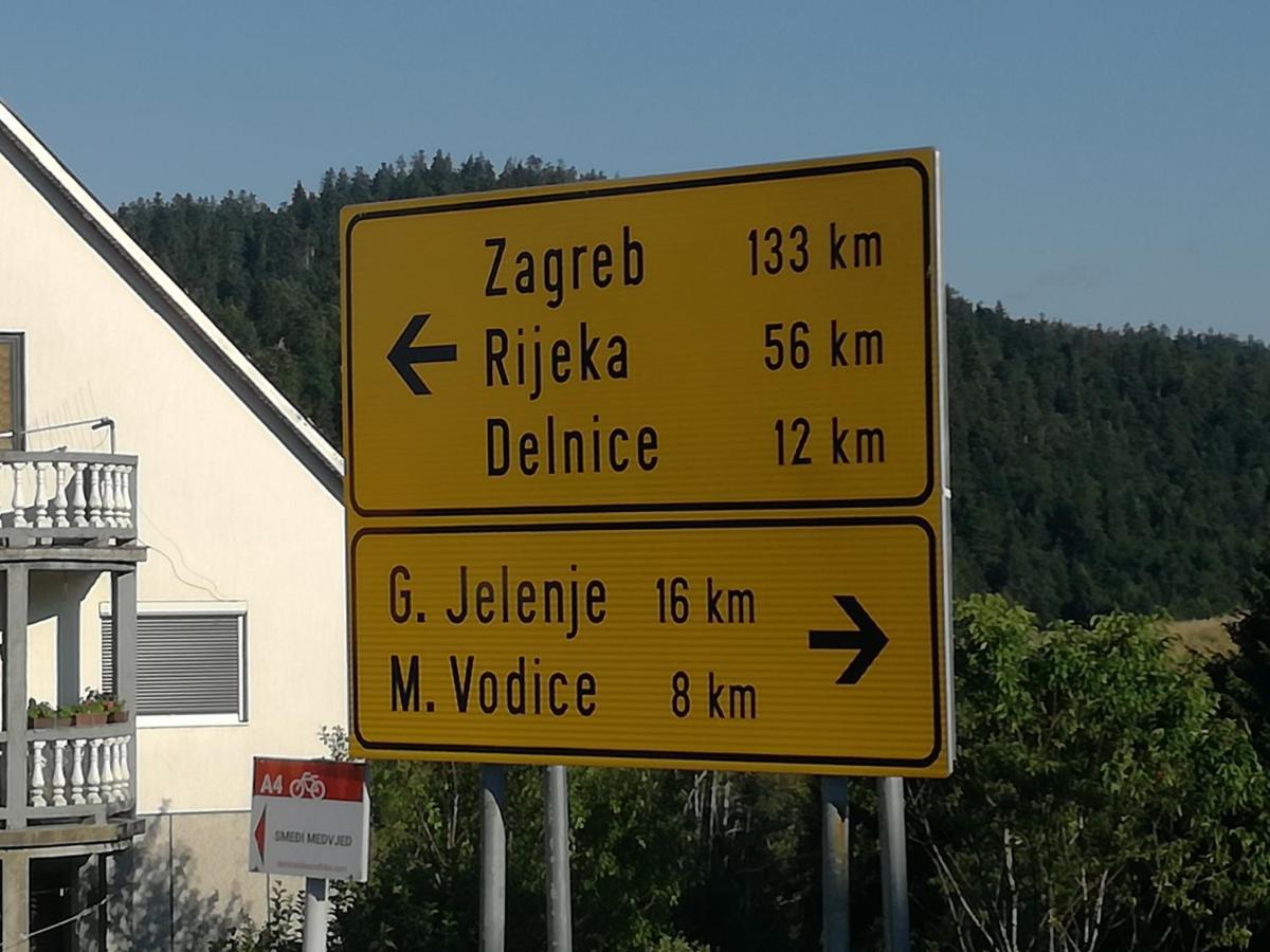Апартаменты Kuca Za Odmor "Jasna" Црни-Луг Экстерьер фото